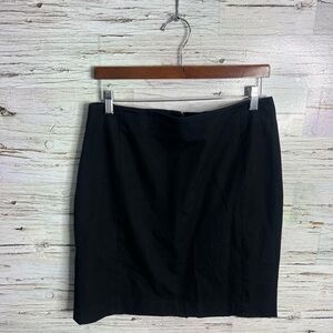 Banana Republic Black skirt size 12 work career